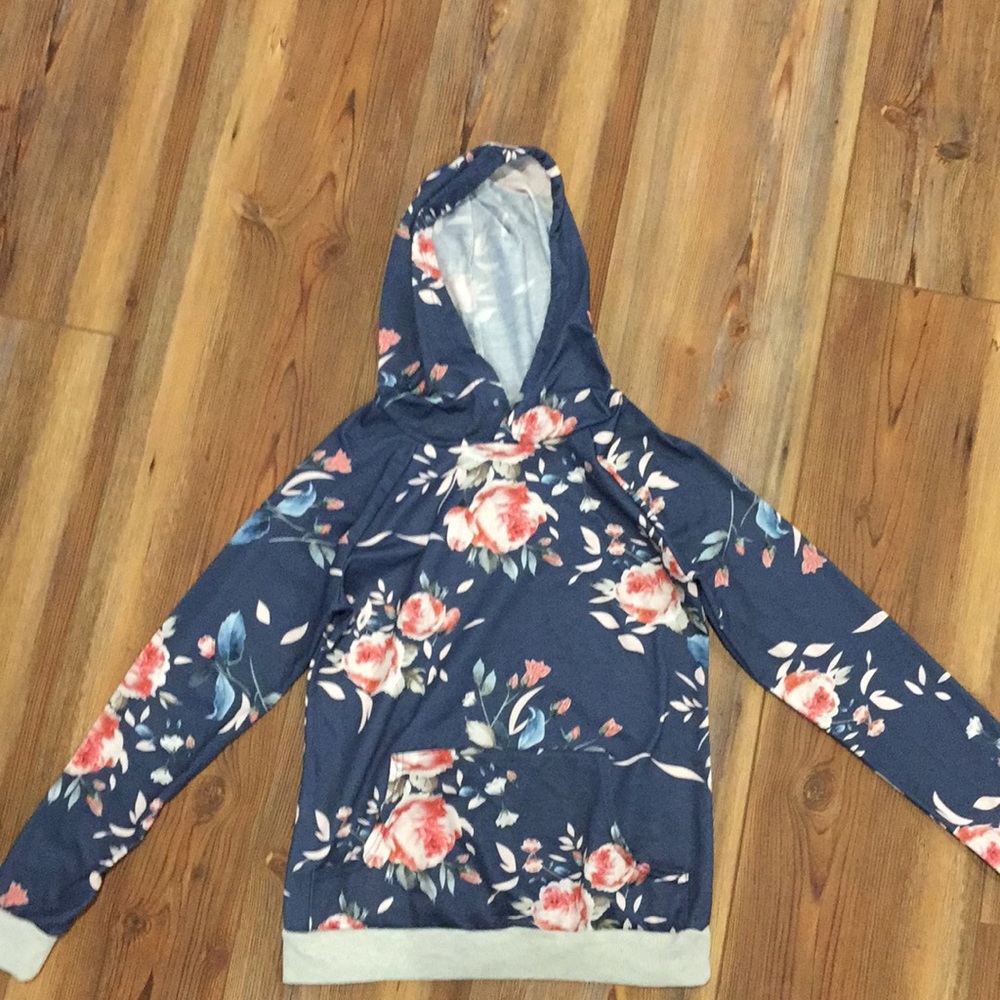 Women’s hoodie.  Never worn.
